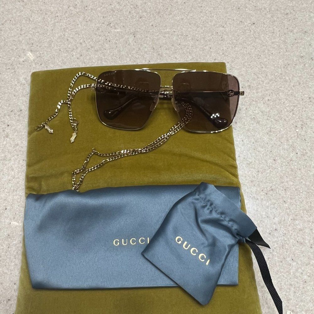 Gucci Sunglasses - Picture 4 of 7